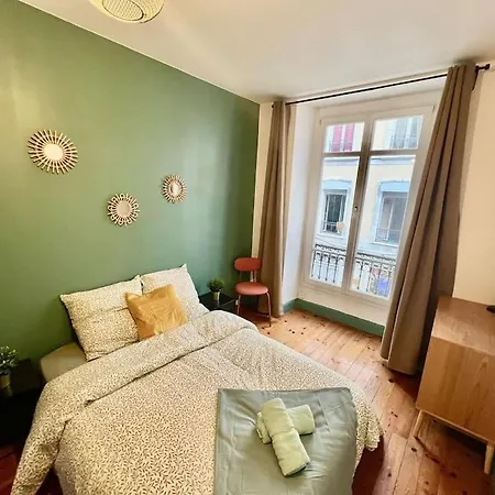 Cosy Magnolia - T3 - Hyper Centre & Parking Souterrain Pau